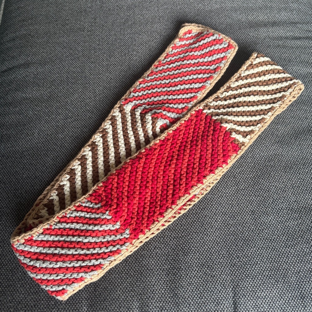 Hand Knit rare Gap scarf in reds browns and gray